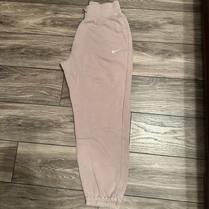 Nike mauve sweatpants LIKE NEW small